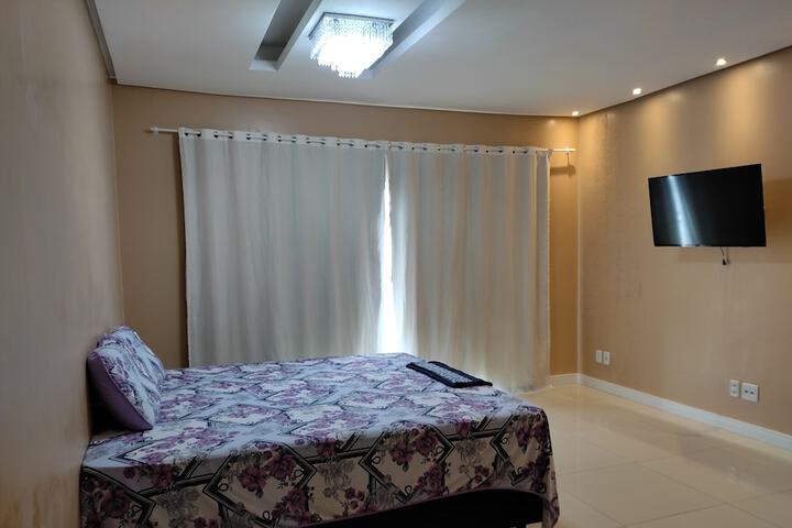 Room 6 of 10
