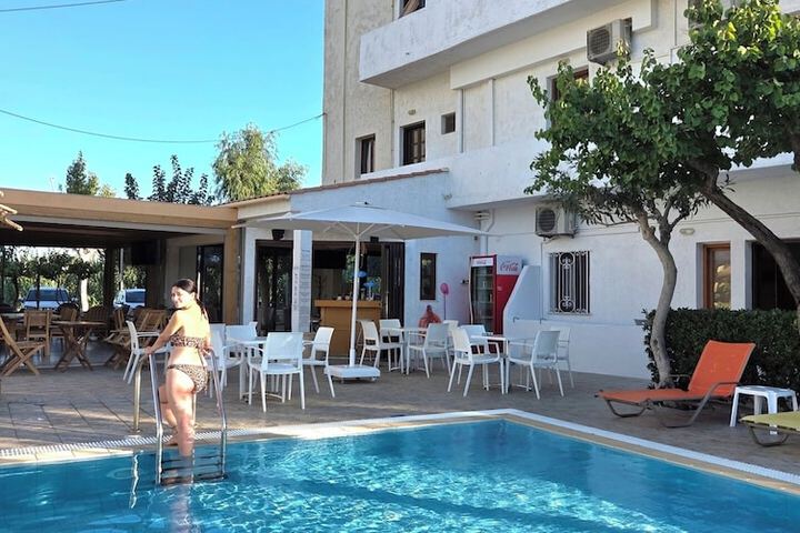 Pool 89 of 157