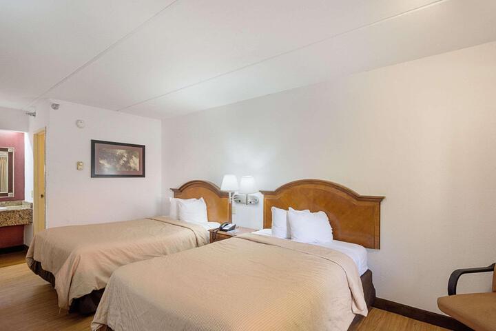 Double Bed (2 of 9)