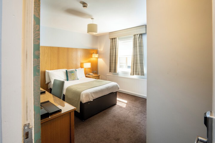 Room 29 of 45