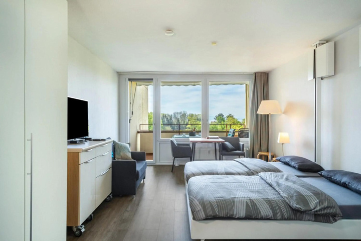 Room 2 of 13