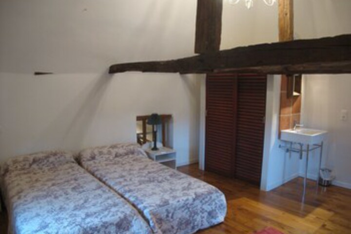 Room 14 of 17