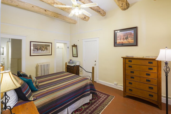 Room 5 of 35