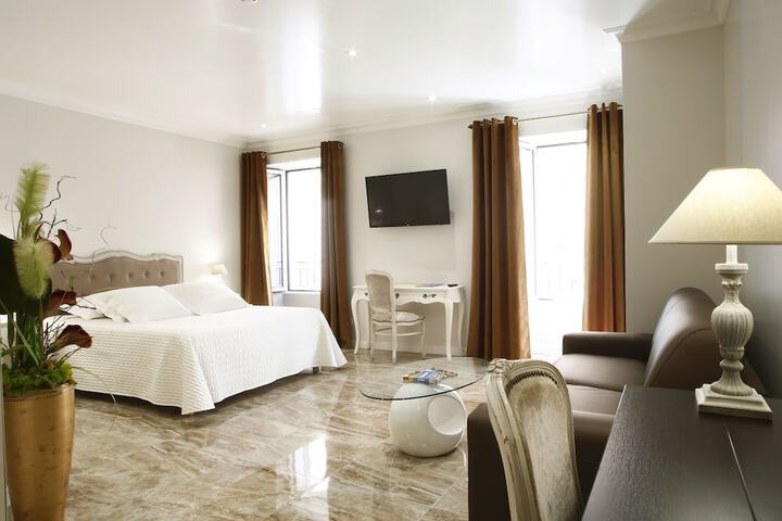 Room 5 of 39