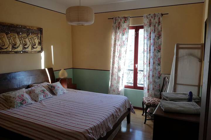 Room 8 of 36