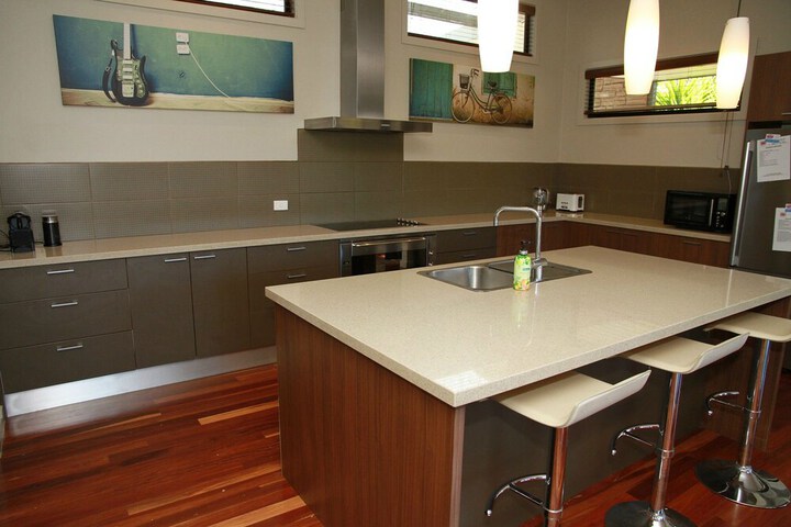 General 10 of 19