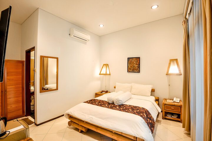 Room 2 of 24