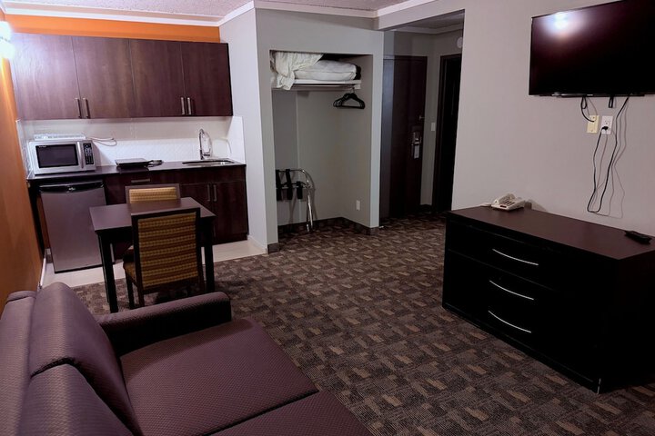 Room 15 of 31
