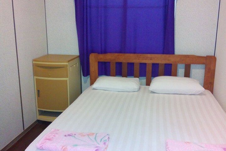 Room 10 of 132