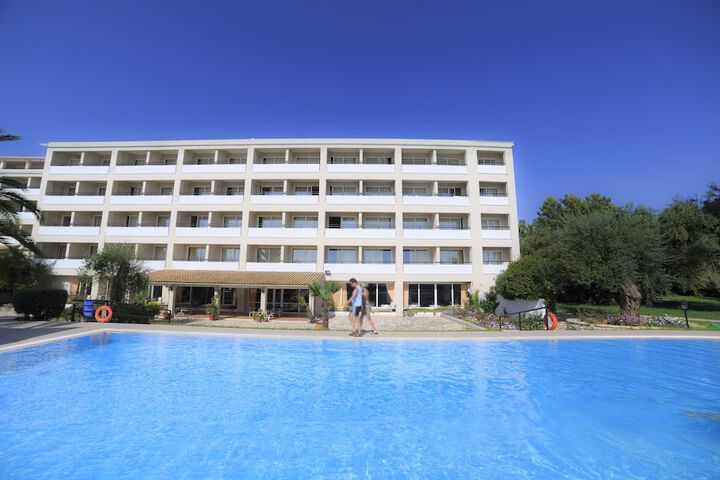 Hotel 136 of 208