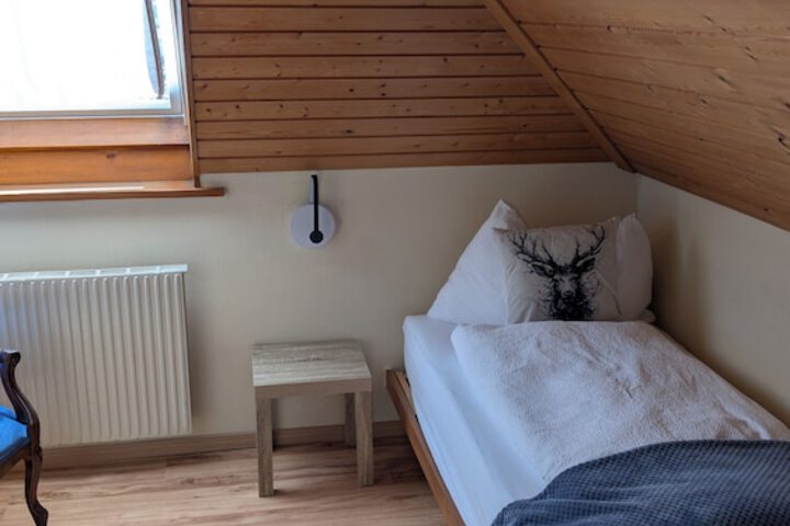 Room 18 of 91