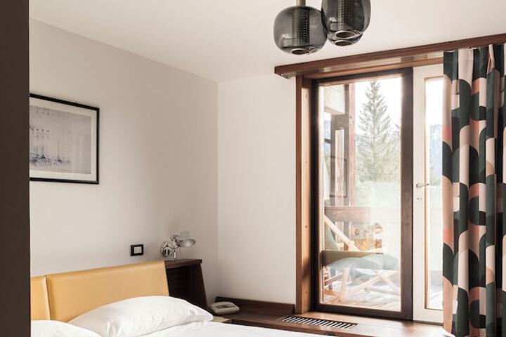 Room 16 of 57