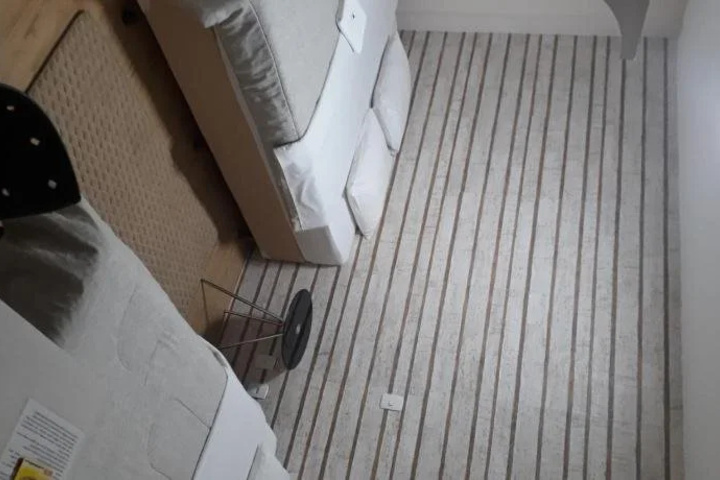 Room 3 of 12