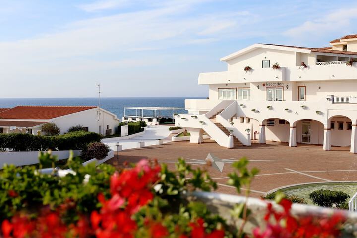 Hotel 48 of 64