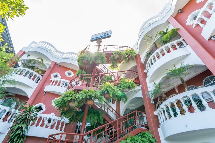 Hotel 54 of 58