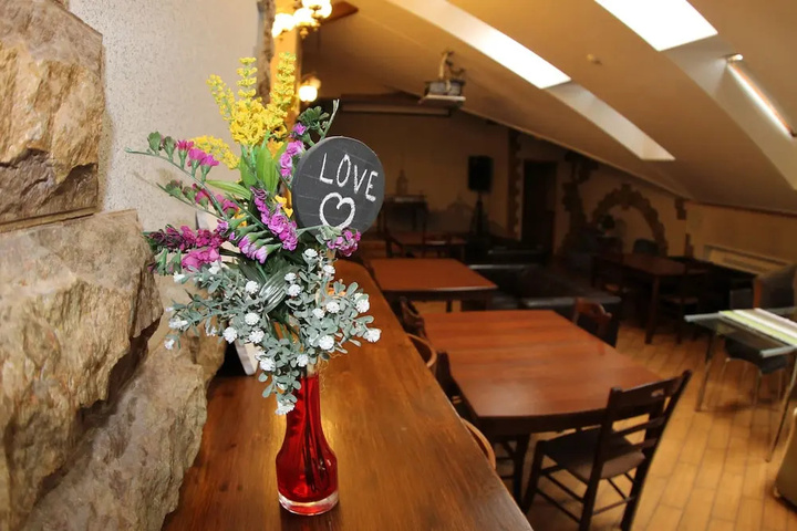 restaurant
