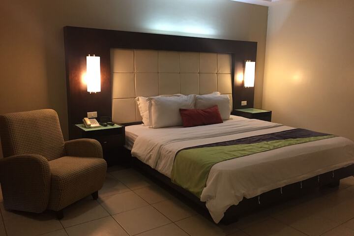 Room 8 of 65