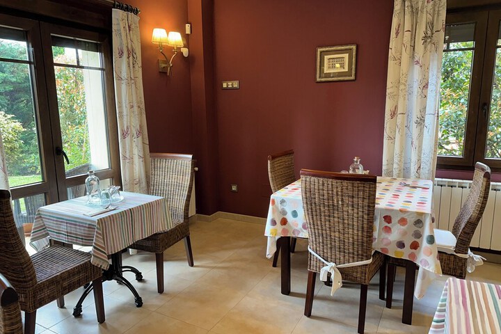 Dining 57 of 77