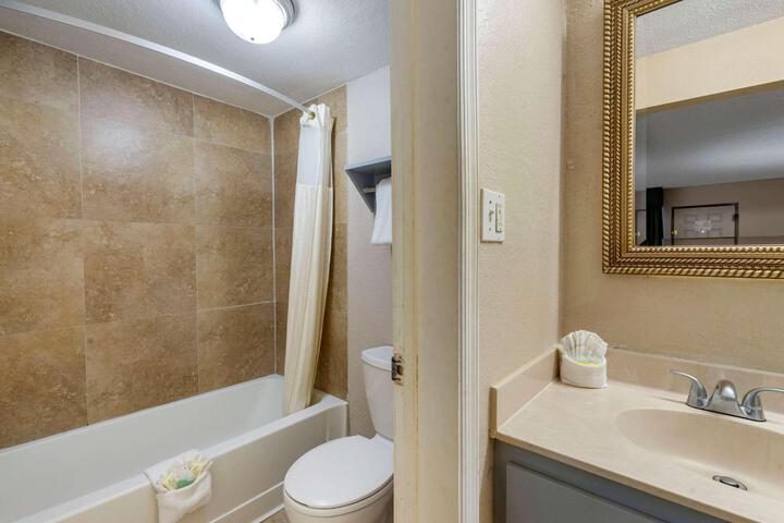 2 Double Beds (5 of 16)