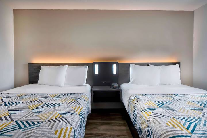 2 Double Beds (6 of 7)