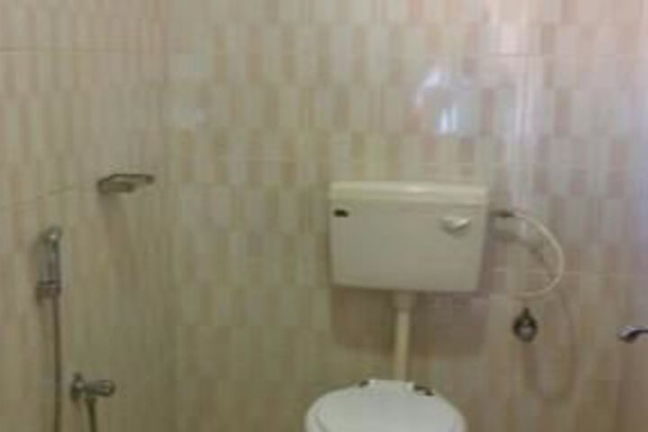 Room 4 of 24