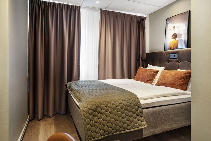 Room 47 of 115