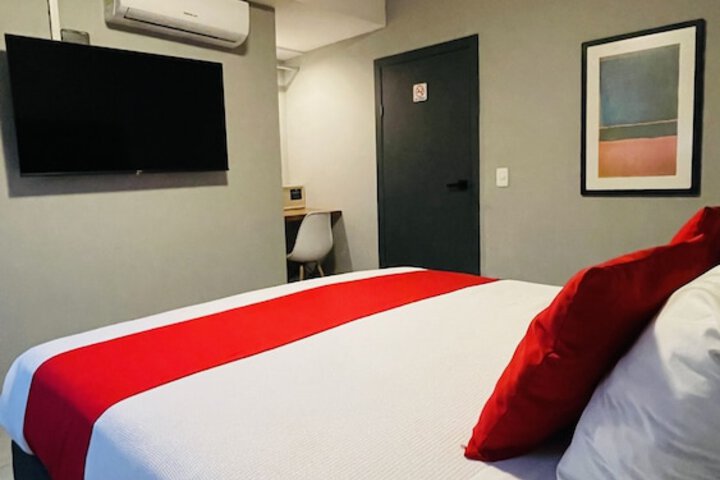 Room 11 of 21