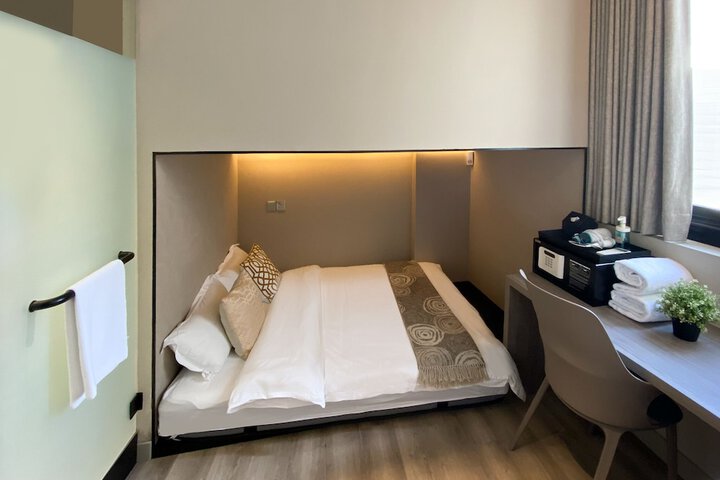 Room 29 of 85