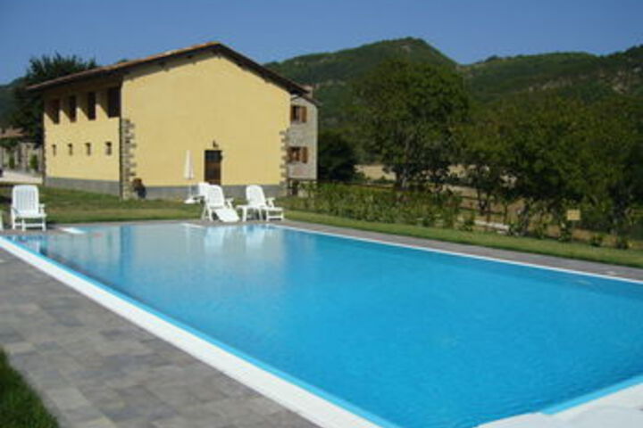 Pool 44 of 51