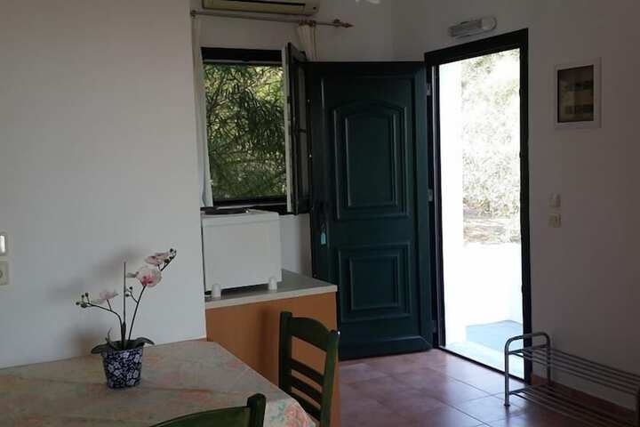 Room 28 of 53
