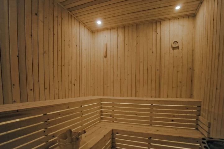 Spa 12 of 51