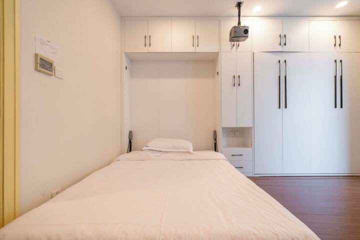 Room 45 of 94