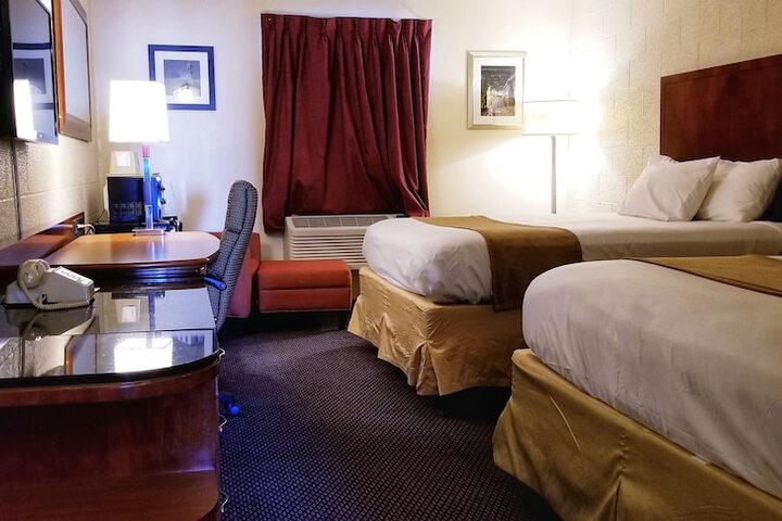 Room 3 of 20