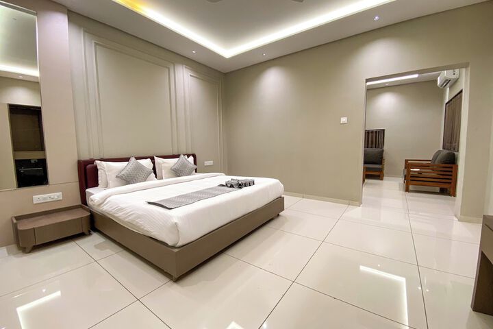 Room 9 of 86