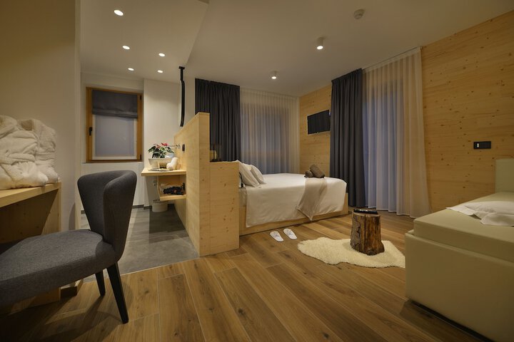 Room 15 of 78