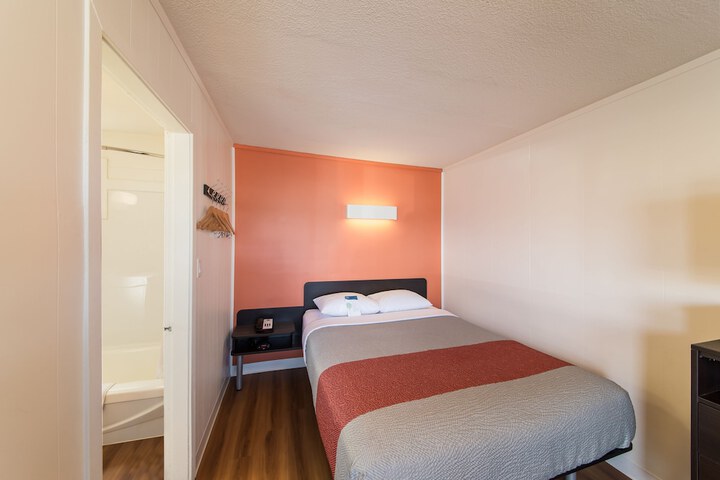 Room 20 of 46