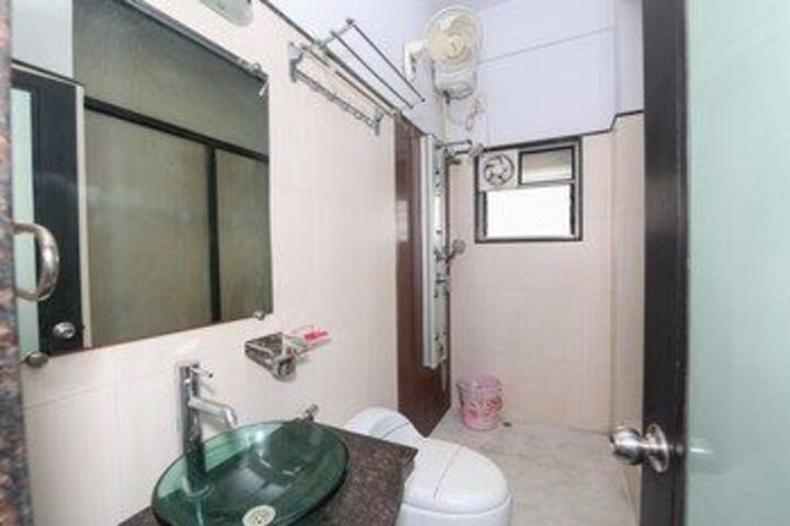 Room 5 of 26