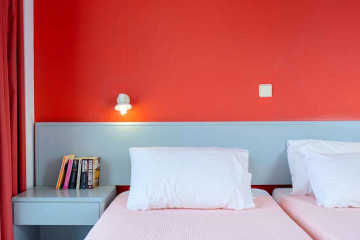 Room 11 of 35