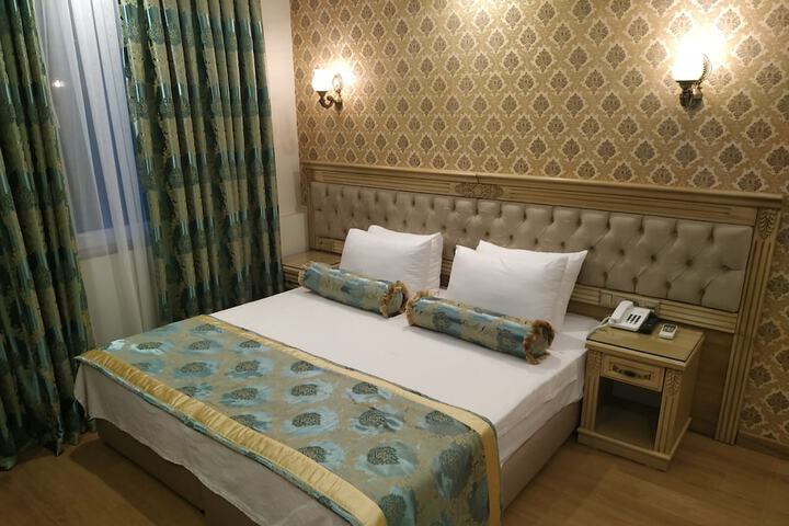 Room 28 of 67