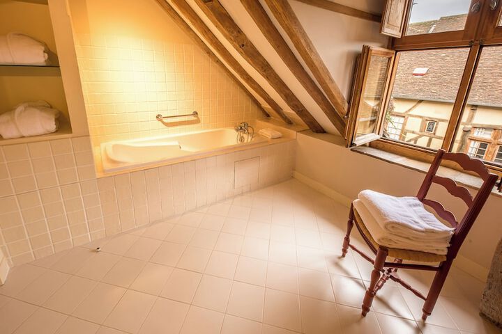 Bath Interior
