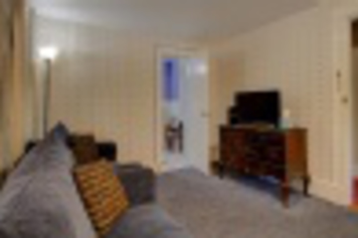 Room 304 of 408