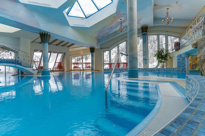 Pool 89 of 159
