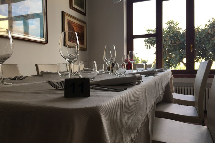 Dining 60 of 80