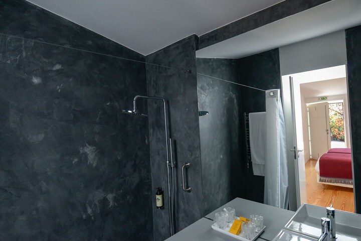 Room 34 of 70