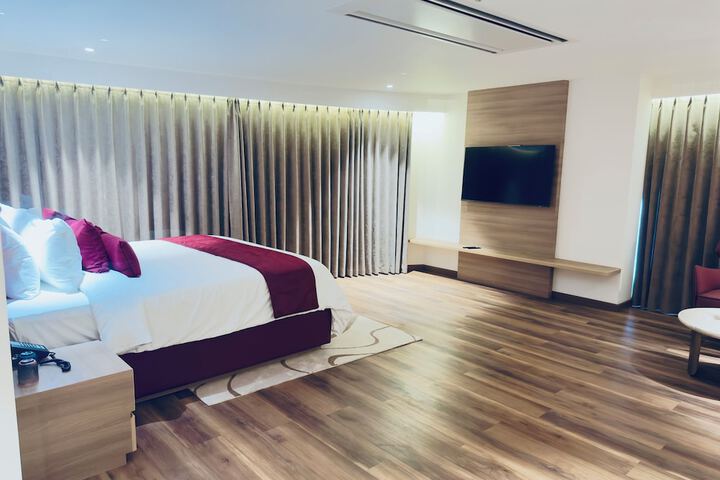 Room 6 of 29
