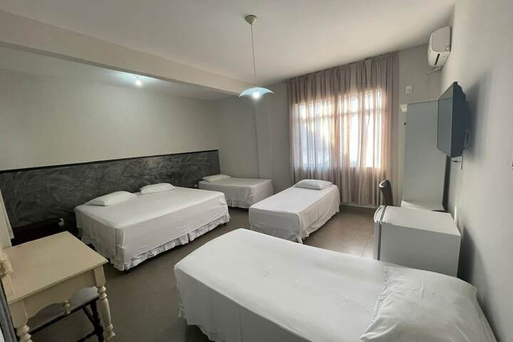 Room 6 of 33
