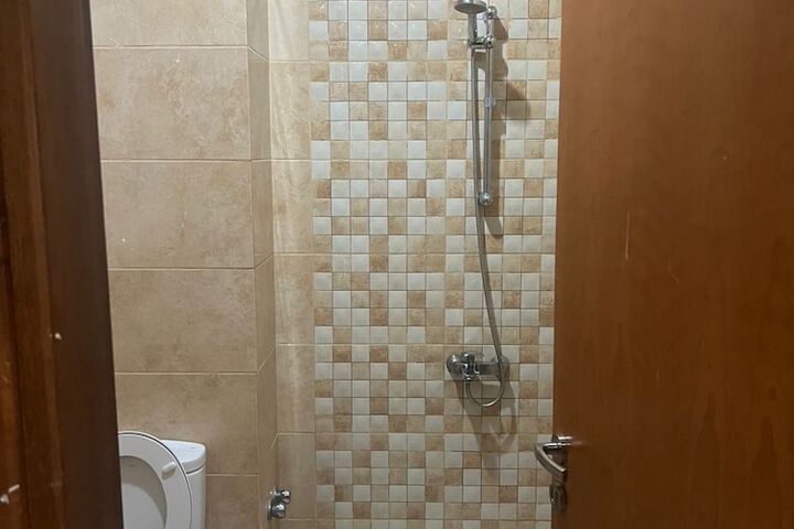 Room 12 of 15