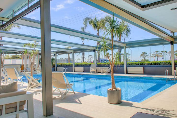 Pool 33 of 61