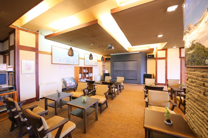 Guest Lobby