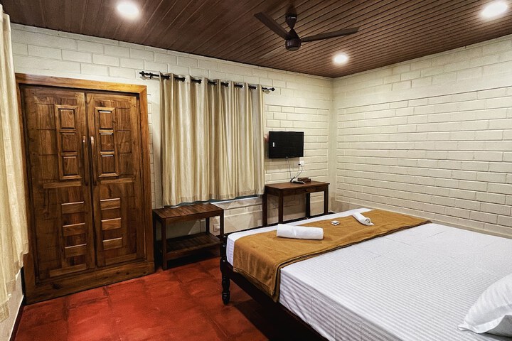 Room 50 of 60
